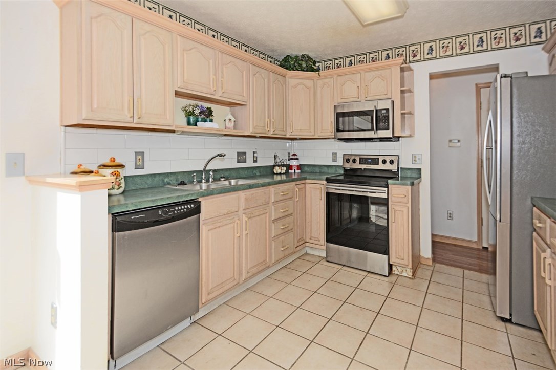 Cinnamon Woods Condo - Residential