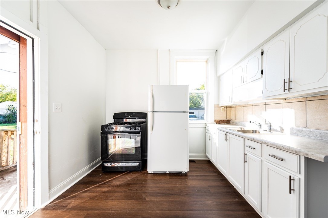 3300 W 98th Street