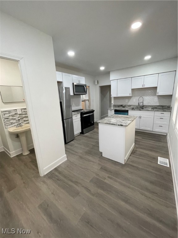 Garfield Heights Pkside Realty Com - Residential