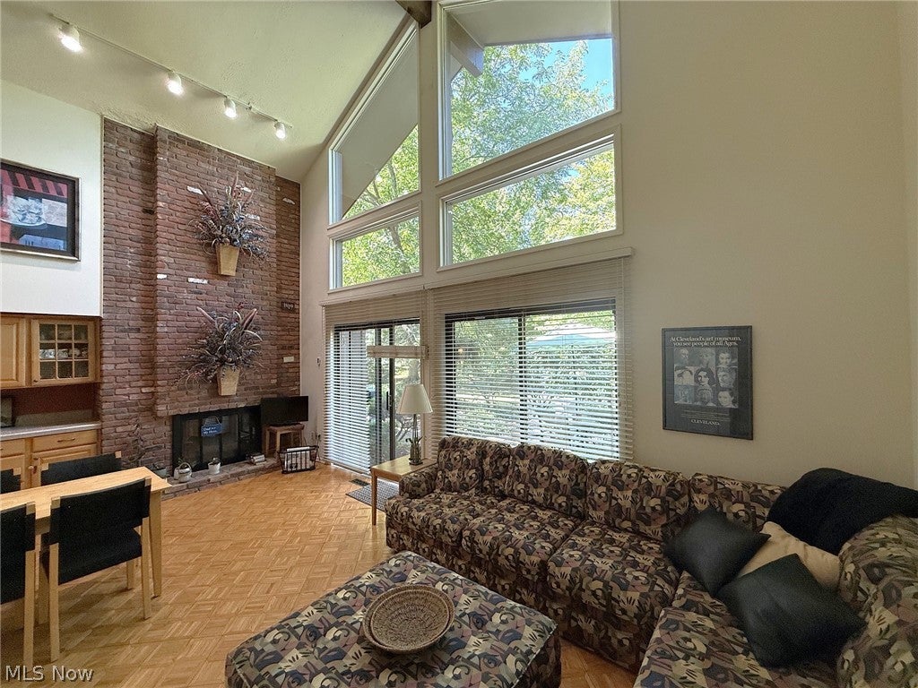 438-73 Cedar Ridge