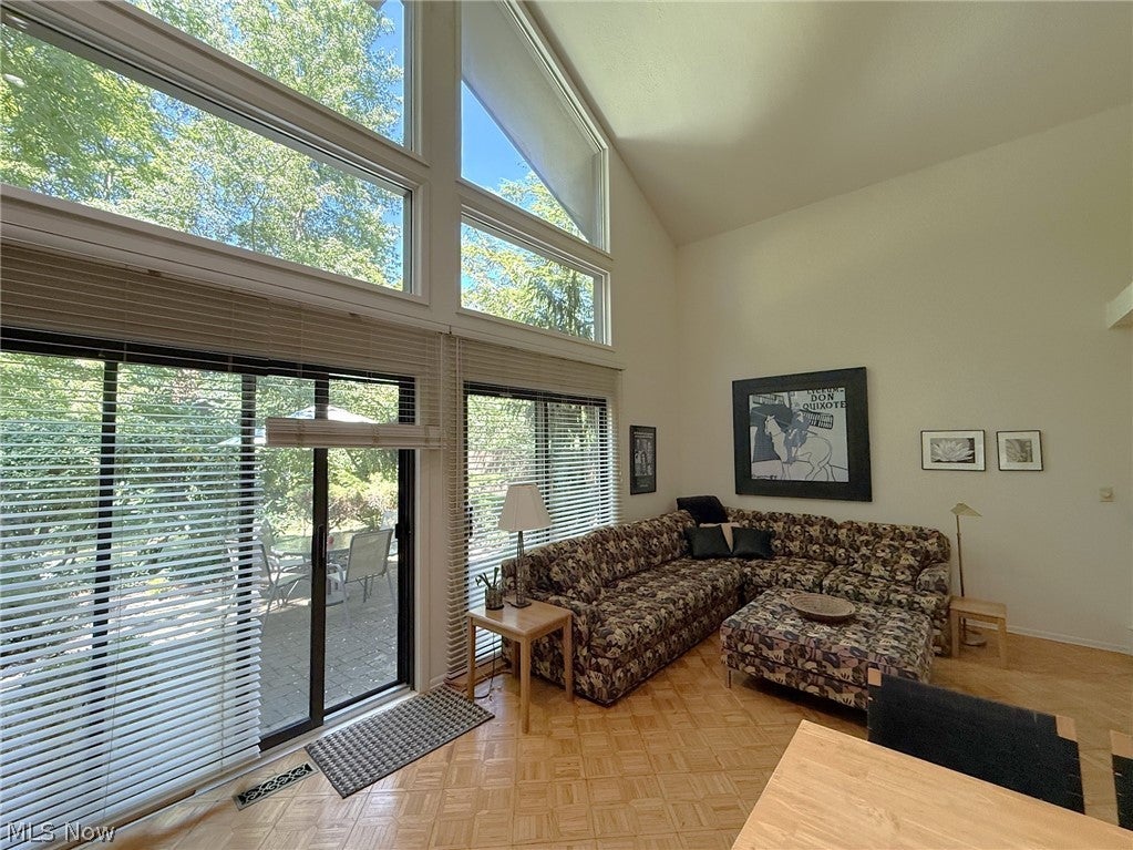 438-73 Cedar Ridge