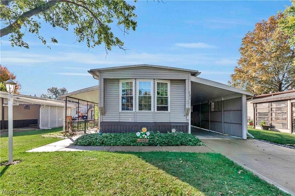 131 HICKORY CIR, ELYRIA, OH 44035 - Image b3173c79f22b1ebdba807f13fcd65fbc/2306397393