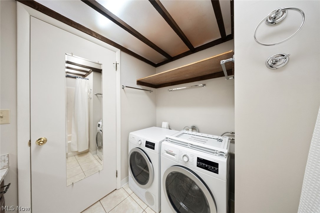 Tollis Parkway - Residential