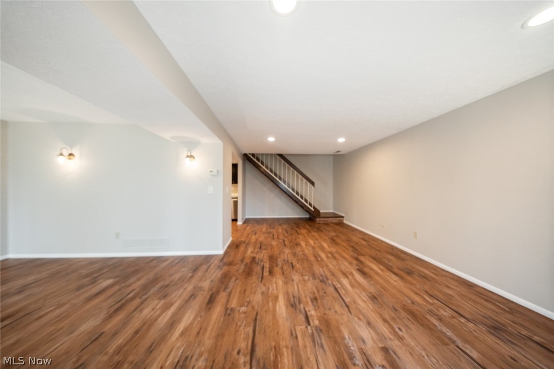 Tollis Parkway - Residential