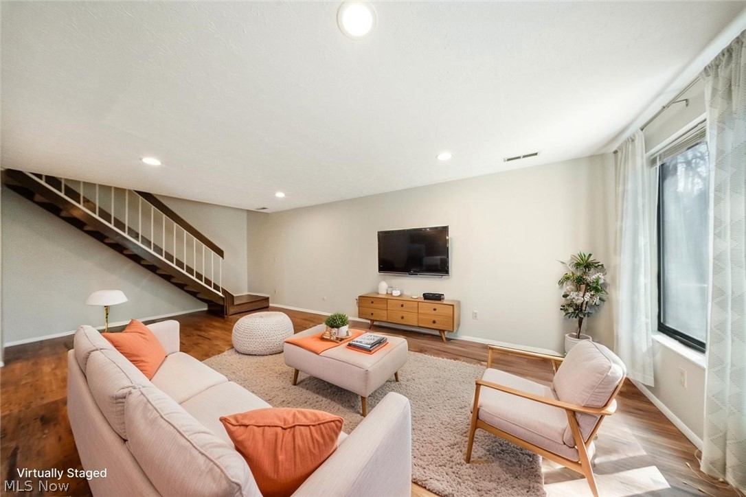 Tollis Parkway - Residential