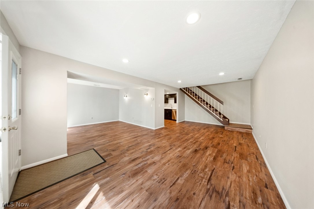 Tollis Parkway - Residential