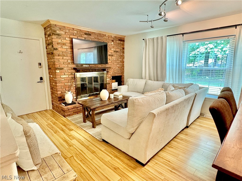 6910 Carriage Hill Drive 103