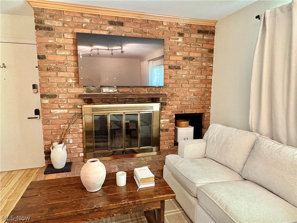 6910 Carriage Hill Drive 103