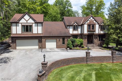 77 Carr Road Hinckley OH 44233