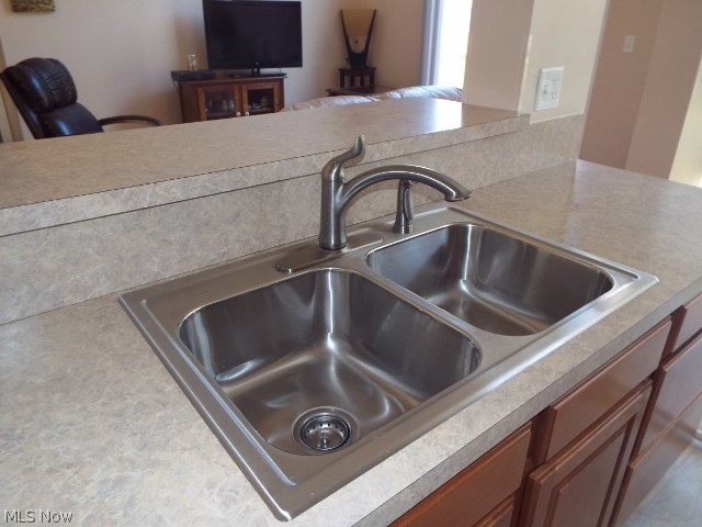 Regency Hlnds I Condo - Residential