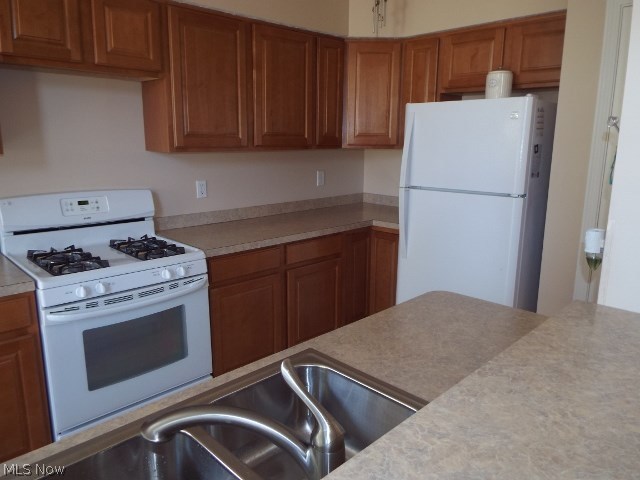 Regency Hlnds I Condo - Residential