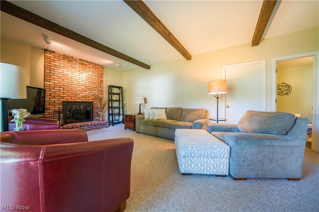 Sandy Rdg 10 - Residential