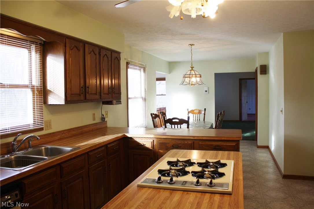 Burrell & Day Tr - Residential