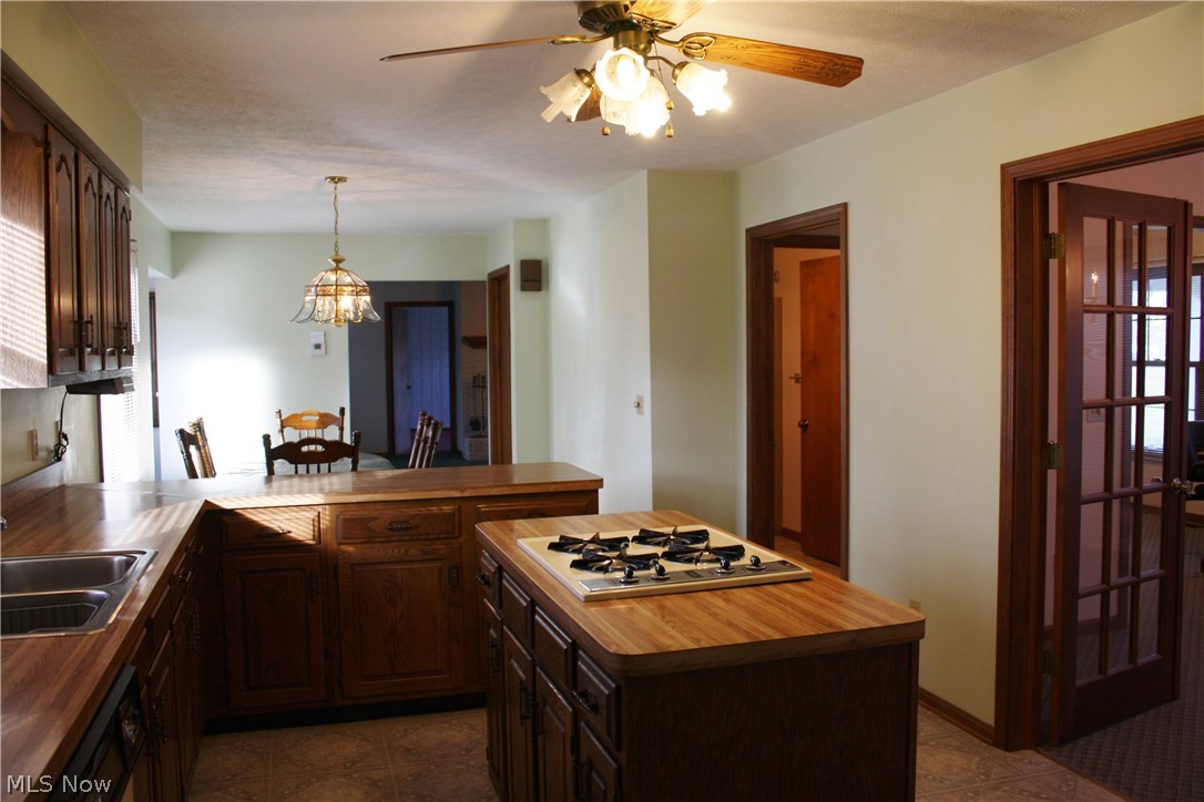 Burrell & Day Tr - Residential