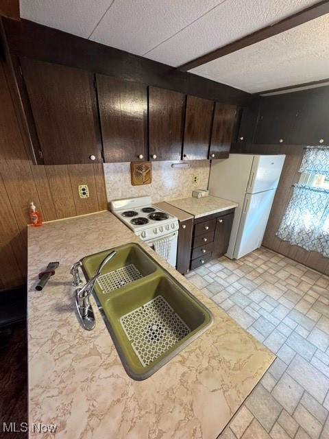 Hiland Mobile Home Community - Residential