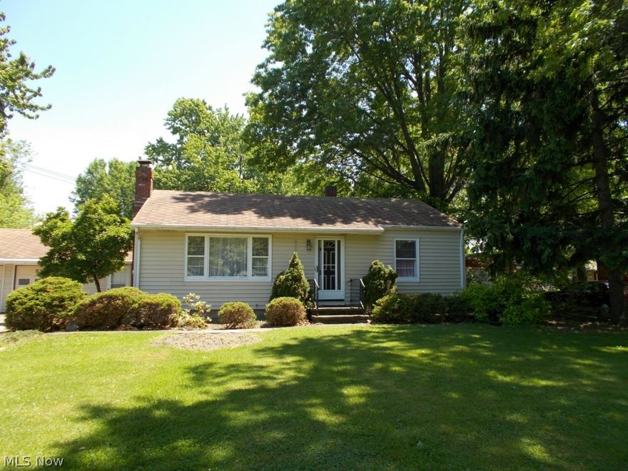 Great home on an extra large lot!  This spacious ranch features 3 bedrooms, 2 full baths, eat-in kitchen and formal dining room, a full basement with a stone fireplace, and hardwood floors.  Enjoy the large backyard with a pavilion for your summer picnics and from the enclosed patio.  This is the one you've been looking for!