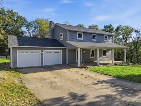 Homes For Sale - 4050 Kings Court<br/> Zanesville, OH 43701