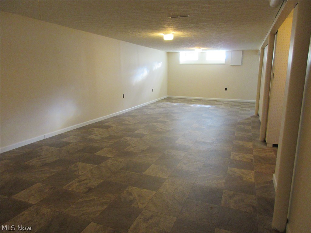 Middlebrook Blvd - Residential