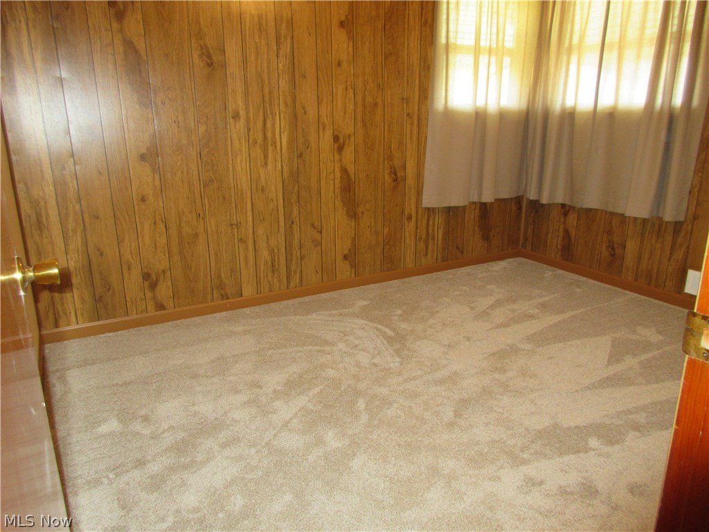 Middlebrook Blvd - Residential