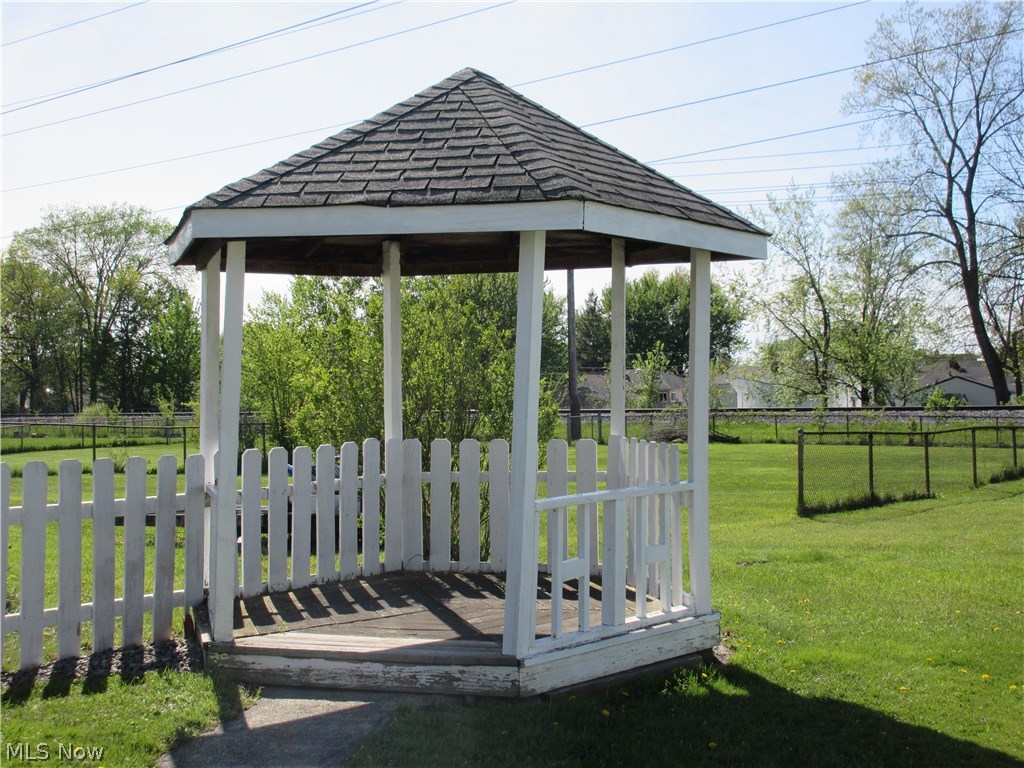 Middlebrook Blvd - Residential