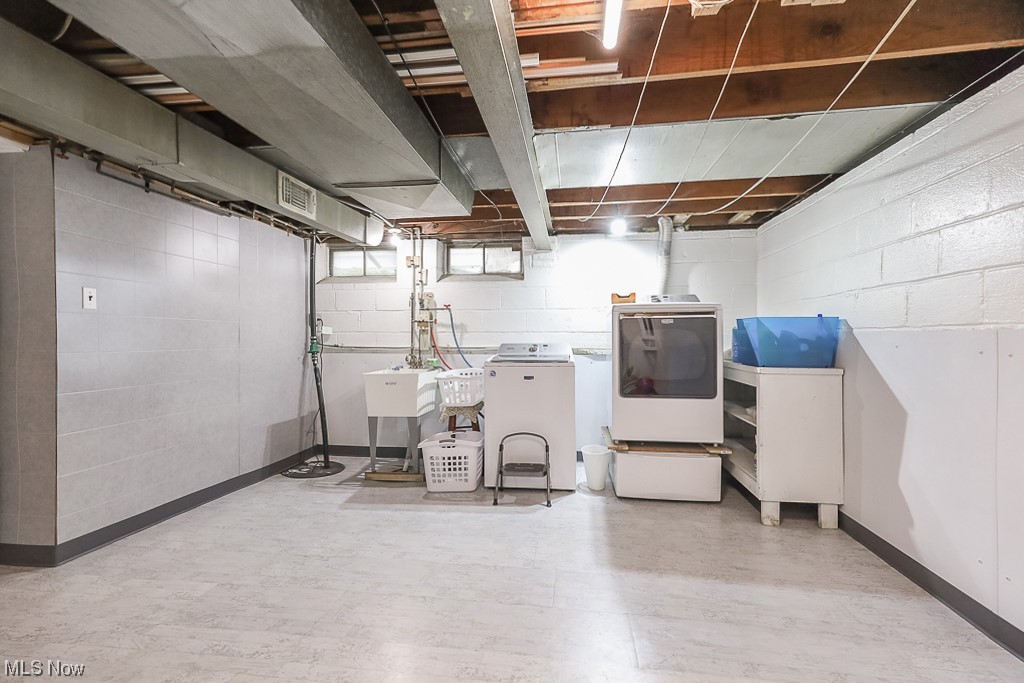 Suburban Dev Cos Crofton Over - Residential