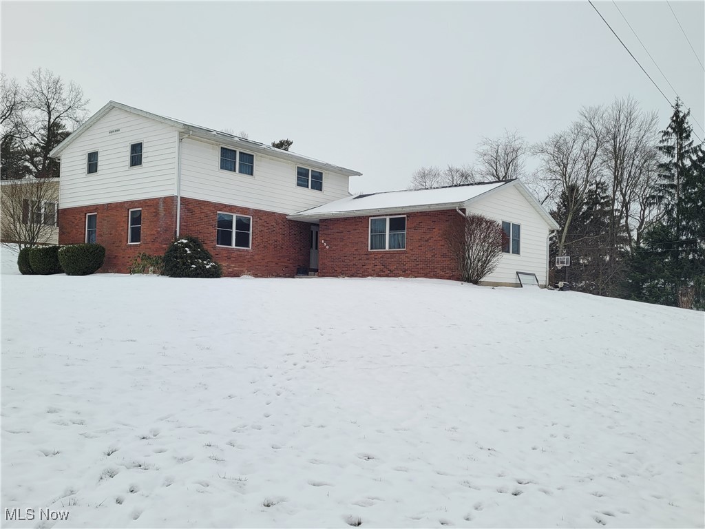 520 Military Road, Zanesville, Ohio image 1