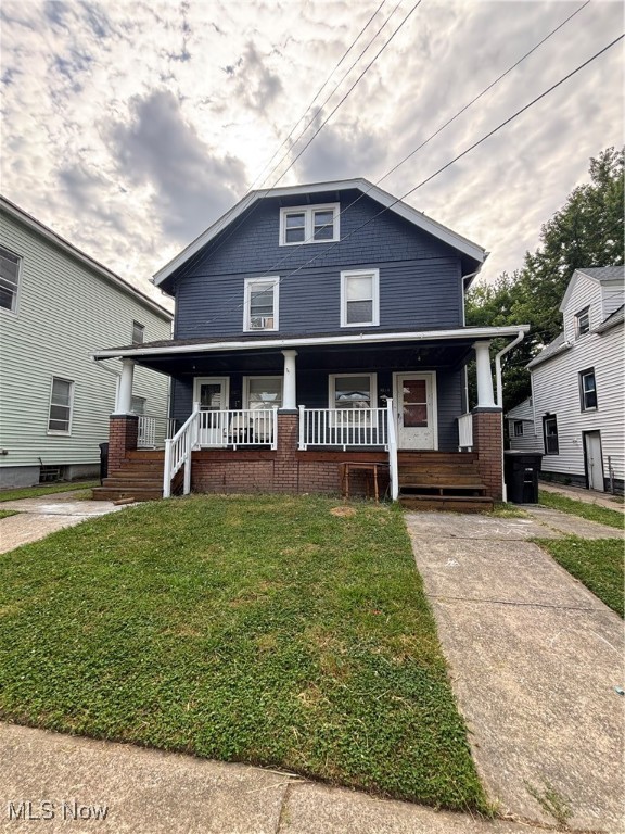 3 bedroom 1.5 bathroom side by side duplex in the heart of Brooklyn Centre. Modern grey painted with luxury vinyl flooring. Laundry in basement, not shared. Appliances included. Section 8 ok, no pets. Restrictions apply