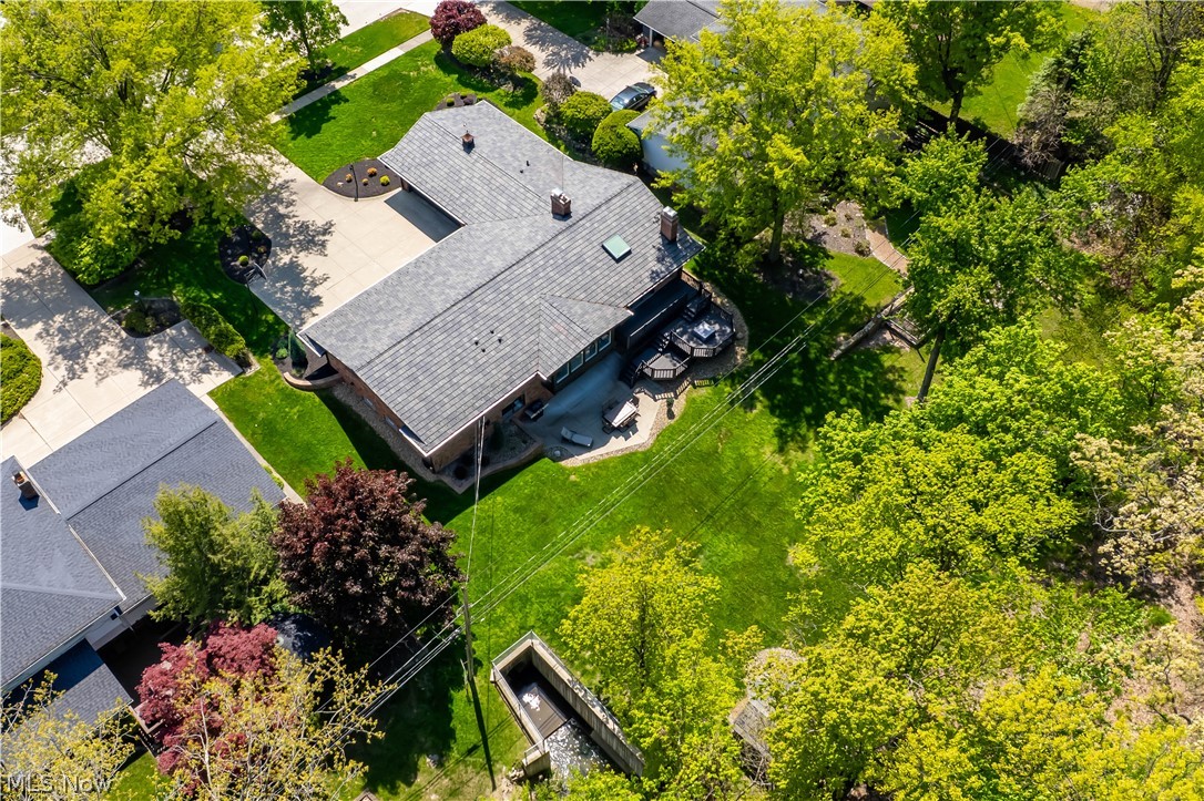 13730 Arrowhead Trail