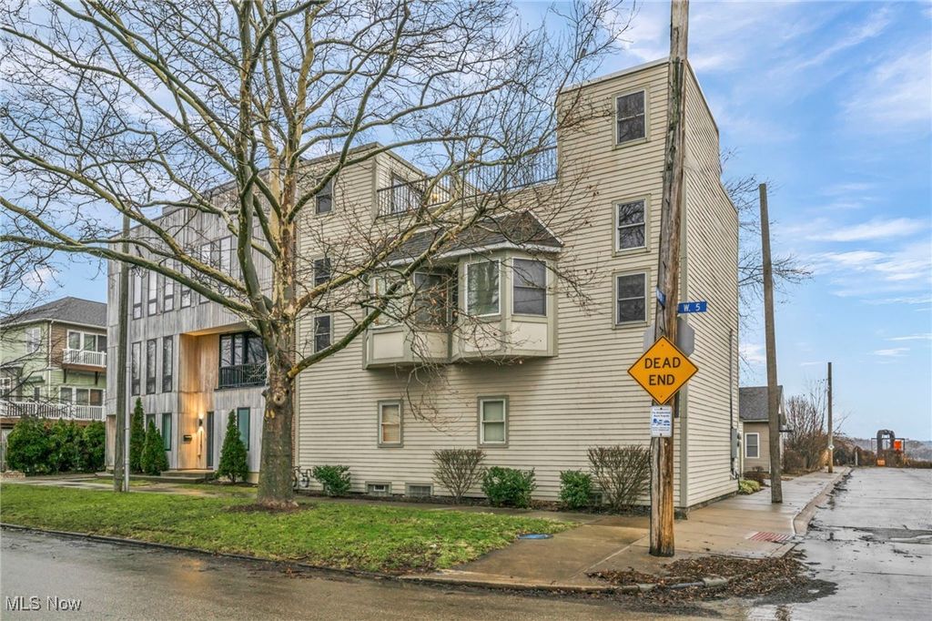 Photo of 2339 W 5th Street, Cleveland, OH 44113 (MLS # 5179395)