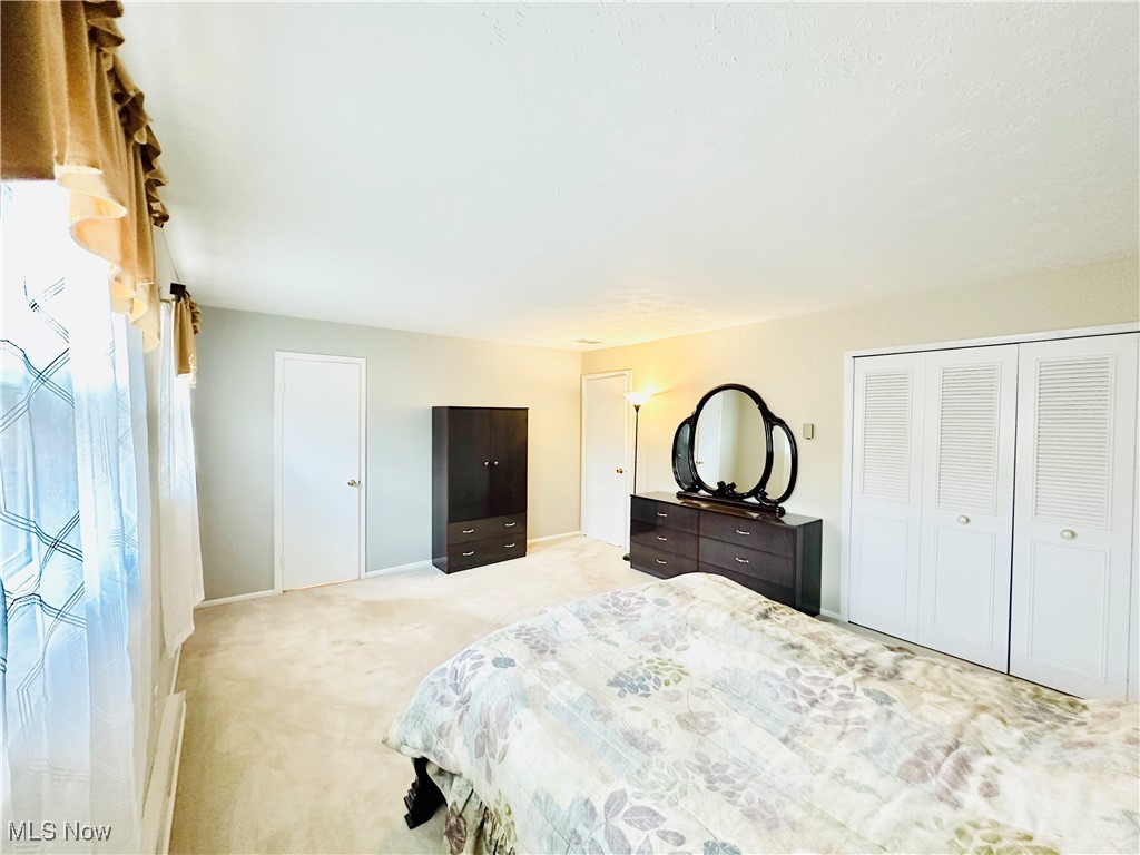 Deepwood Condo - Residential