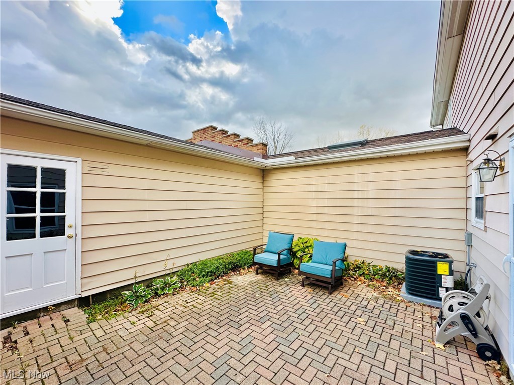 Deepwood Condo - Residential