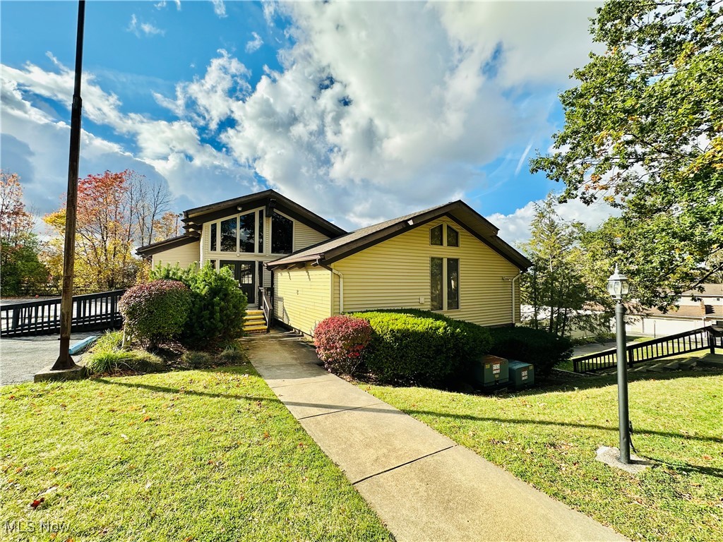 Deepwood Condo - Residential