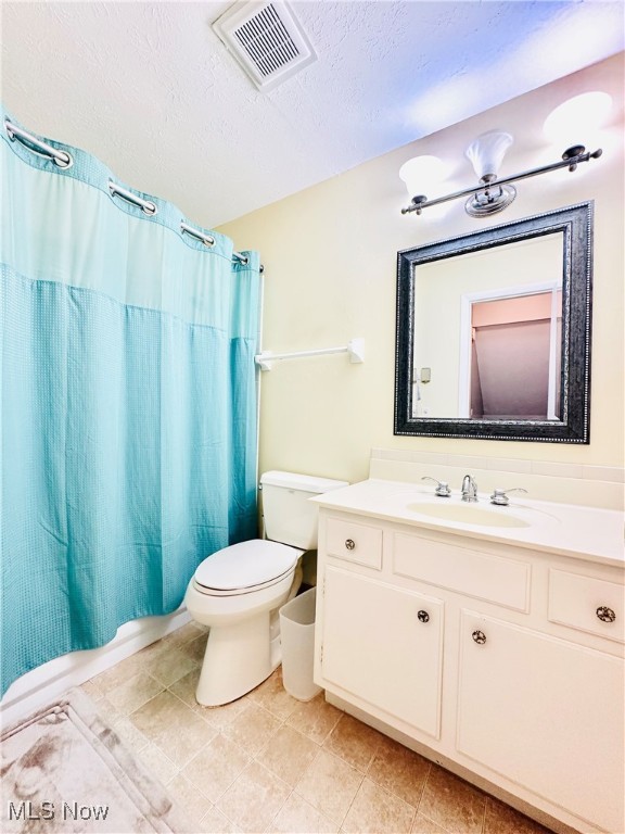 Deepwood Condo - Residential