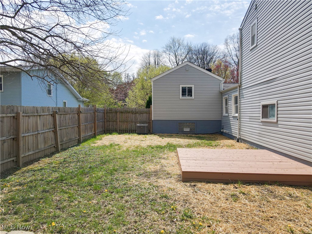 1363 Winhurst Drive, Akron, Ohio image 44