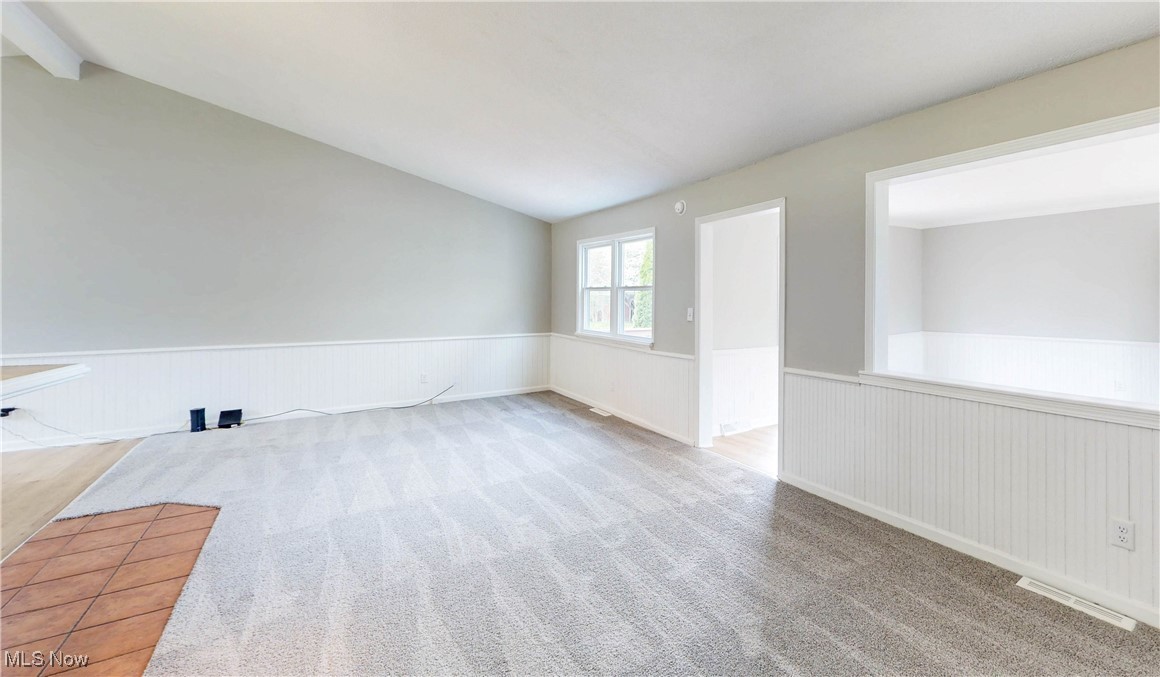1363 Winhurst Drive, Akron, Ohio image 15
