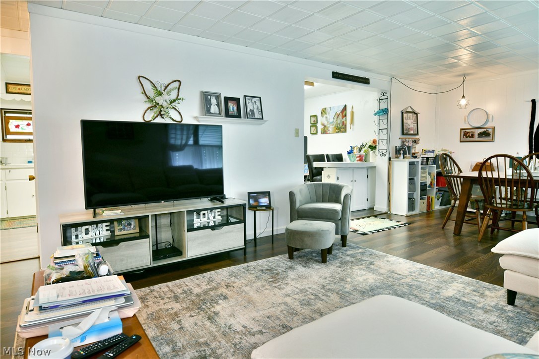 Niles Board/Trade Add - Residential