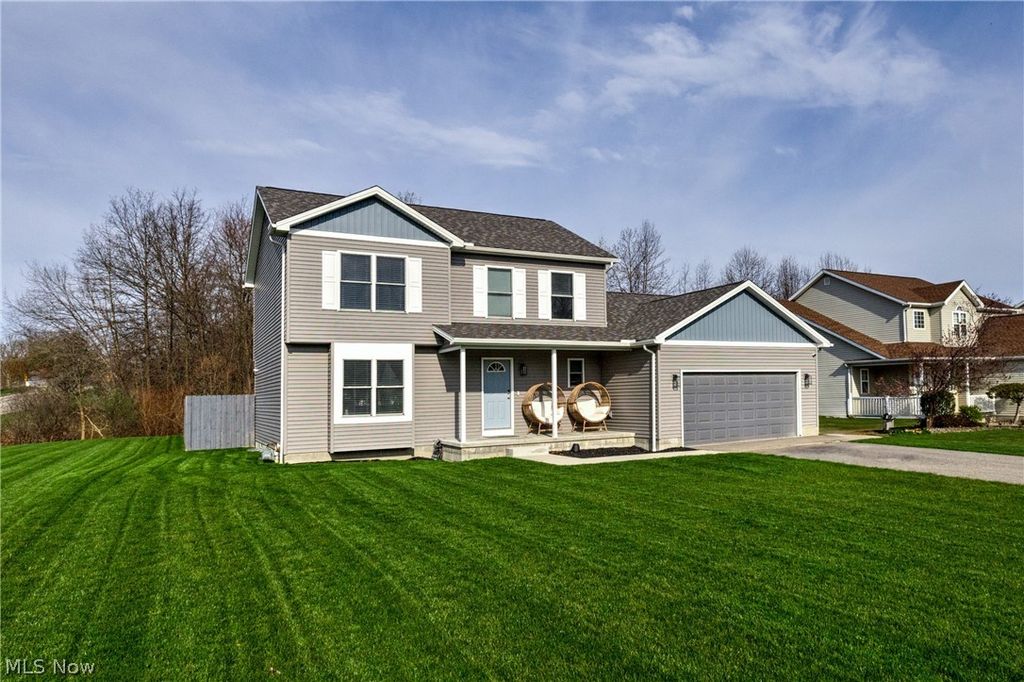 Photo of 1254 Cross Drive, Austintown, OH 44515 (MLS # 5202168)