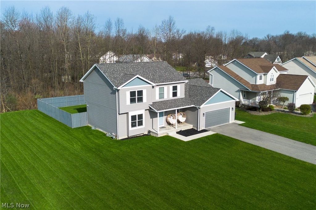 Photo of 1254 Cross Drive, Austintown, OH 44515 (MLS # 5202168)