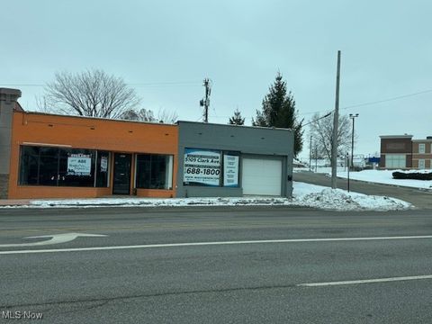 Tiny photo for 5421 Pearl Road, Parma, OH 44129 (MLS # 5178491)