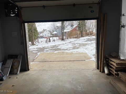 Tiny photo for 5421 Pearl Road, Parma, OH 44129 (MLS # 5178491)