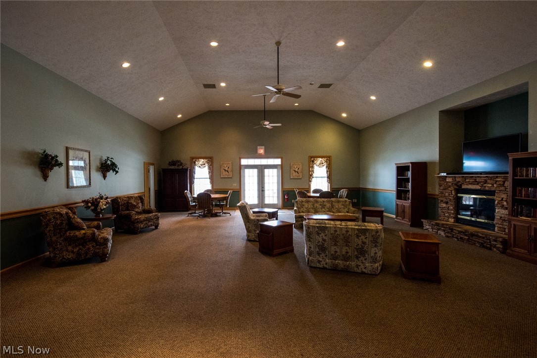 Golfway Pines - Residential