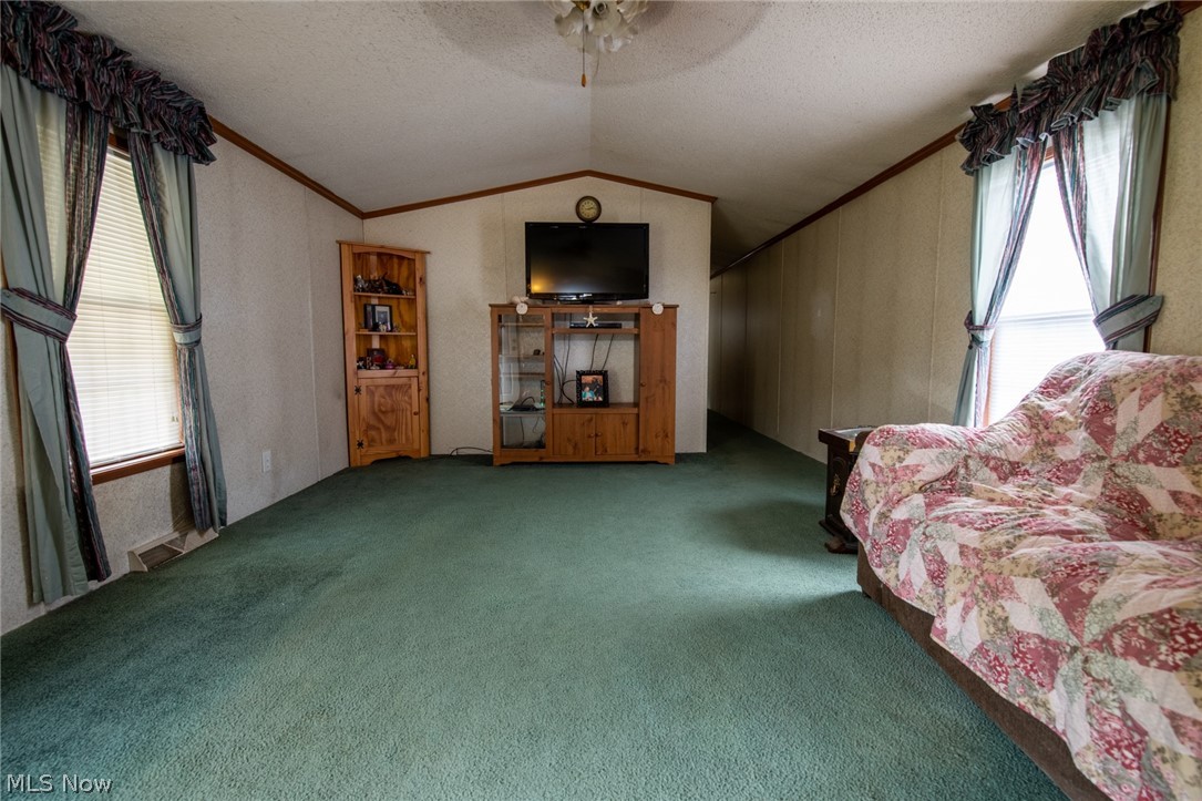 Golfway Pines - Residential