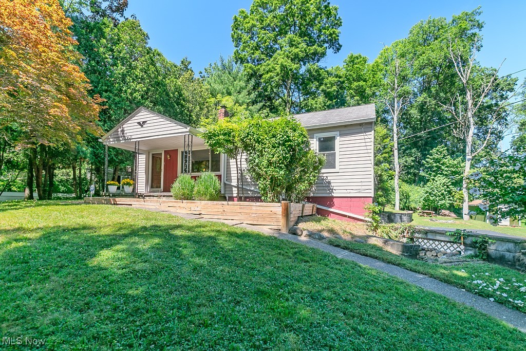 5580 Valley Lane