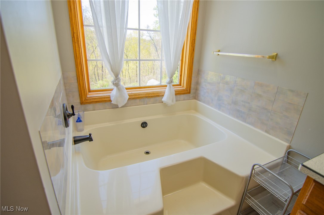 65180 Hillview Avenue, Bellaire, Ohio image 21