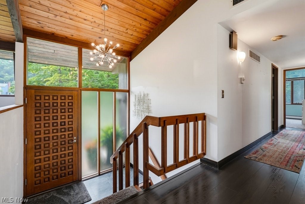 8886 Southbrook Trail