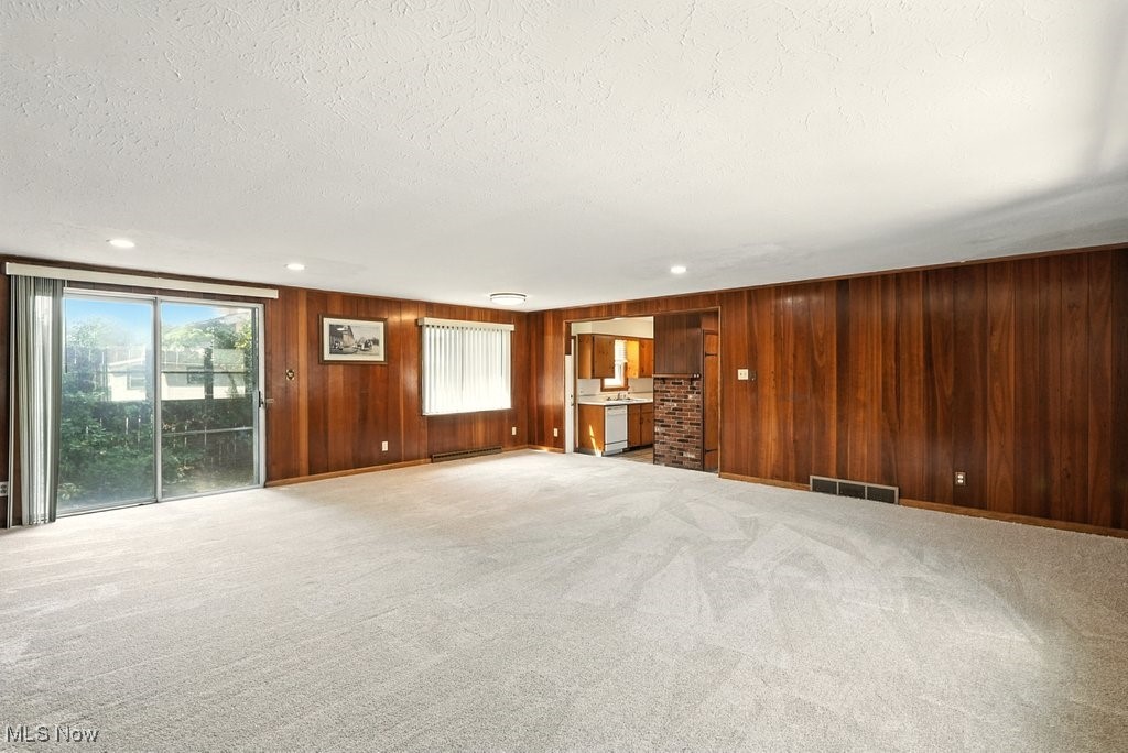 Eastlawn - Residential