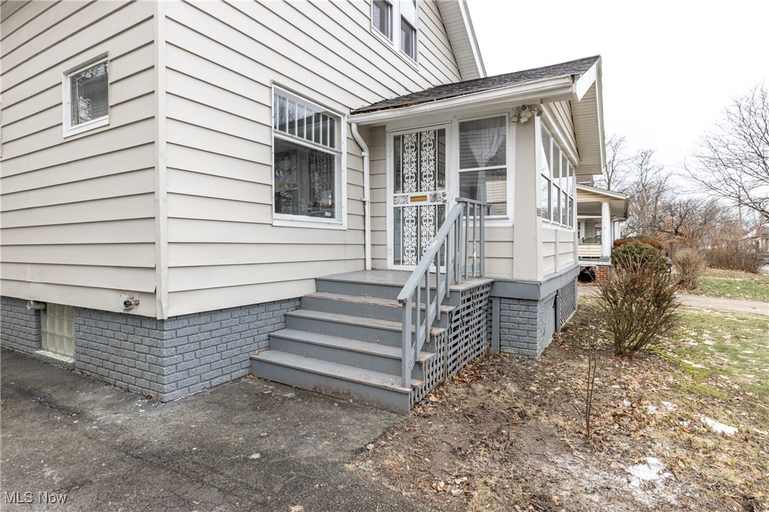 3394 Altamont Avenue, Cleveland Heights, Ohio image 2