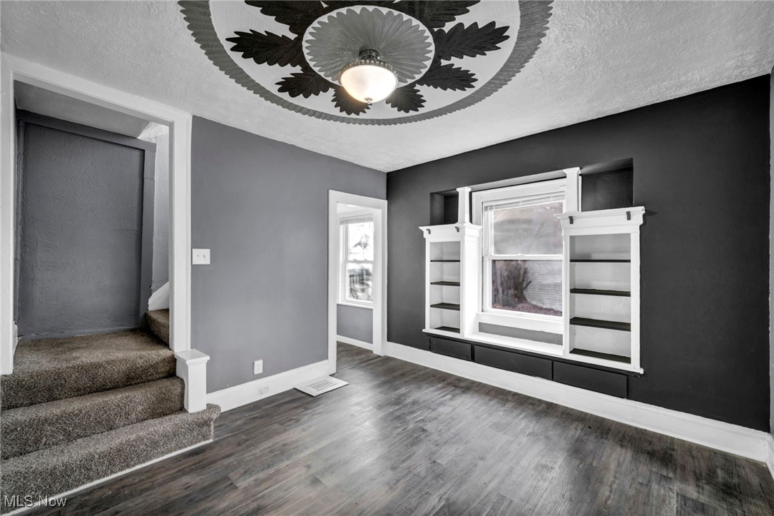 Lw Kelley Co Milan Hayden - Residential