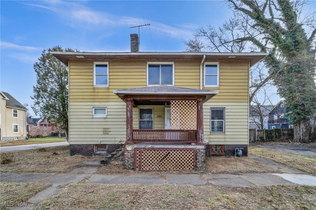 Photo of 1505 E 133rd Street, East Cleveland, OH 44112 (MLS # 5178268)