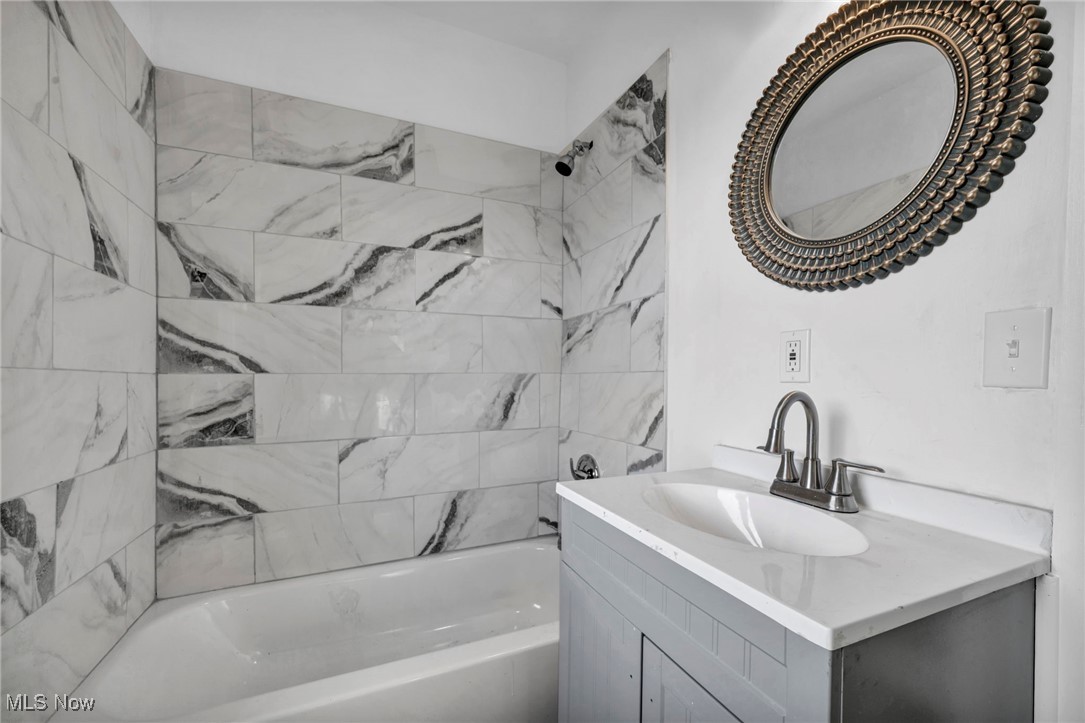 Lw Kelley Co Milan Hayden - Residential